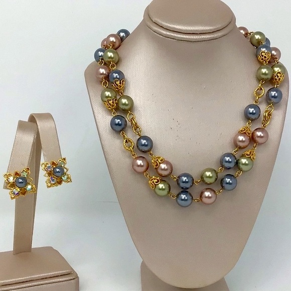 Signed Joan Rivers Vintage Double Pearl Strand + Matching Clip On Earrings - Picture 6 of 17